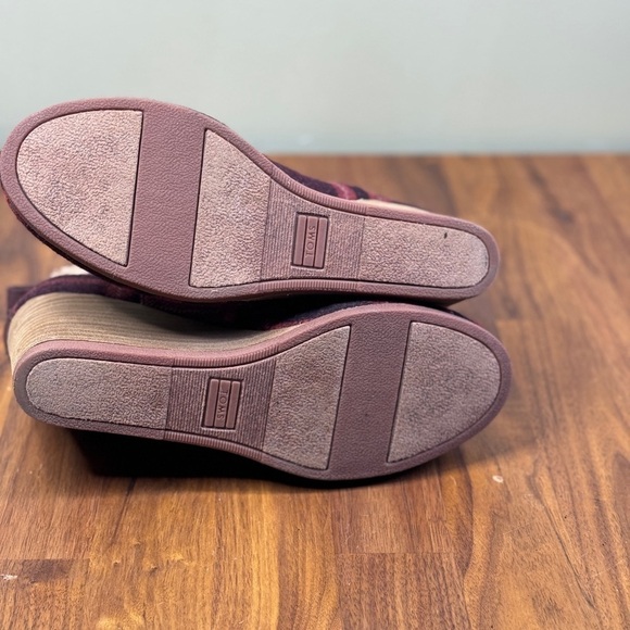 TOMS Kelsey Wedge Booties Barn Red Plaid Wool 9 - Picture 9 of 9